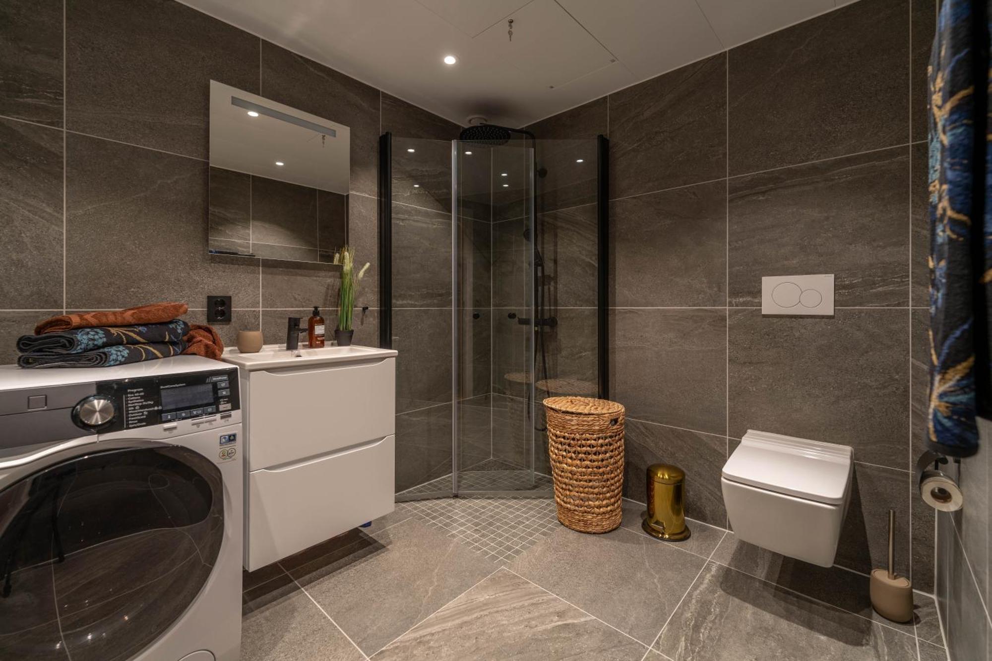Northern Light Apartments - Nyholmen Luxury Penthouse B Тромсьо Екстериор снимка